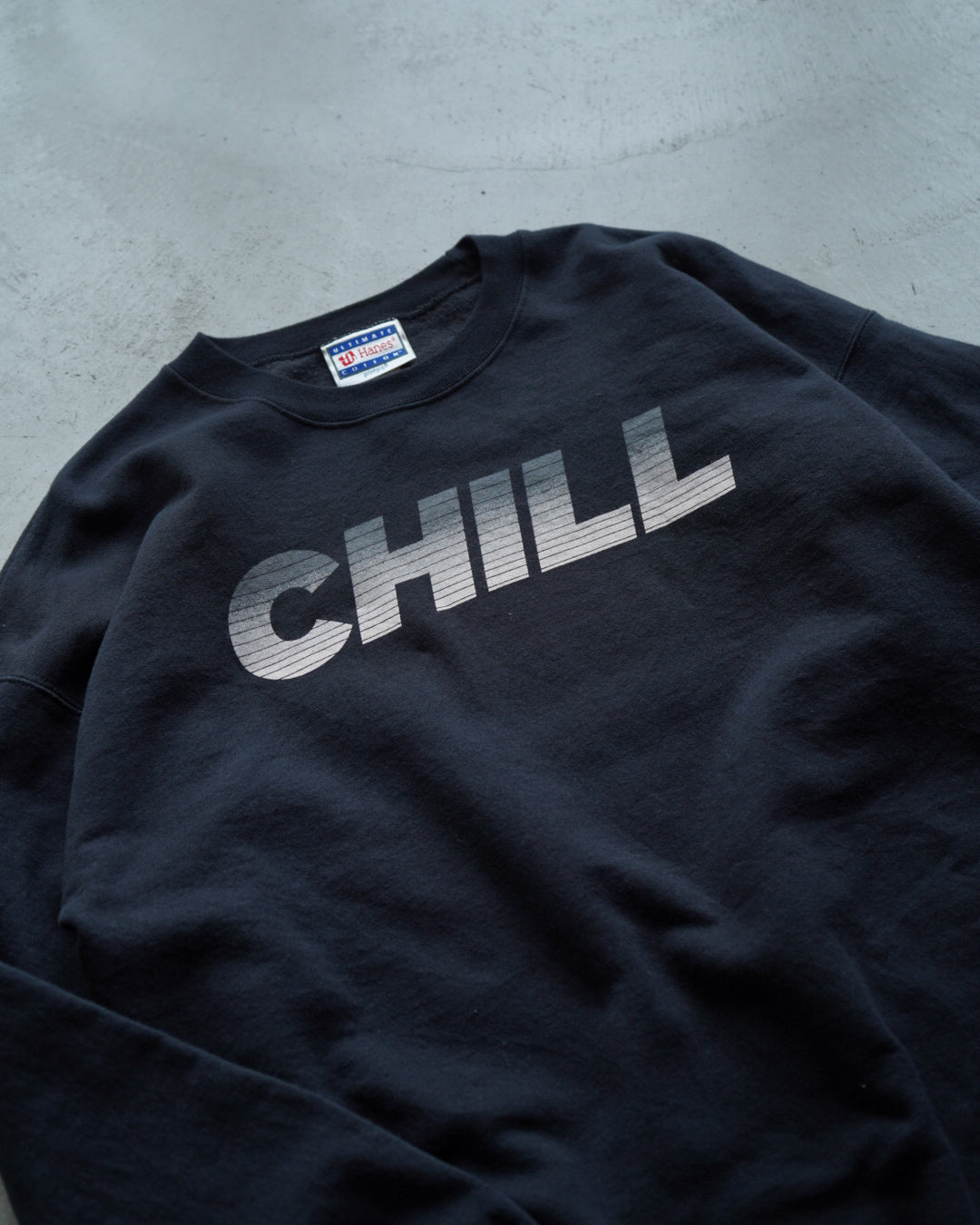 "CHILL" design sweat